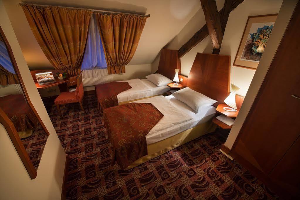 Old Town Bed & Breakfast Ceske Budejovice Exterior photo